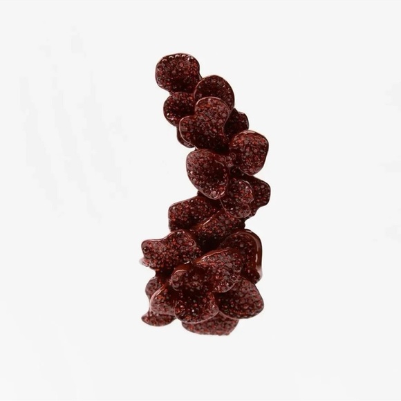 Zara Jewelry - ZARA SPARKLY EAR CUFF EARRING